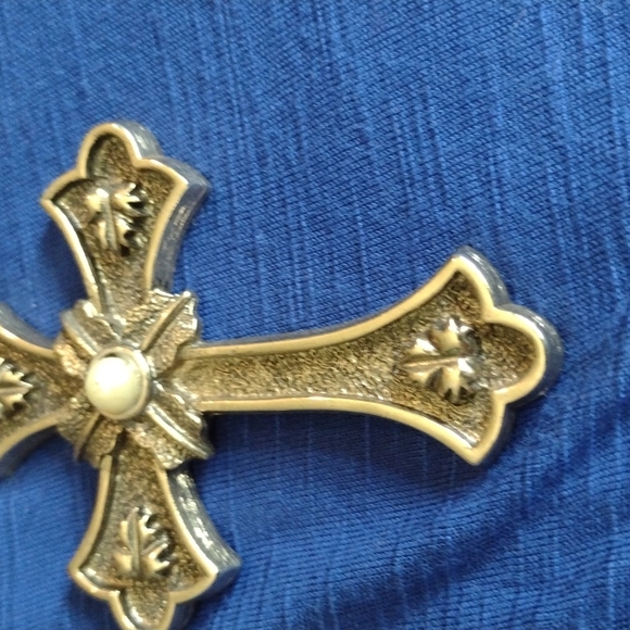 Sarah Coventry cross necklace gold - Picture 4 of 7
